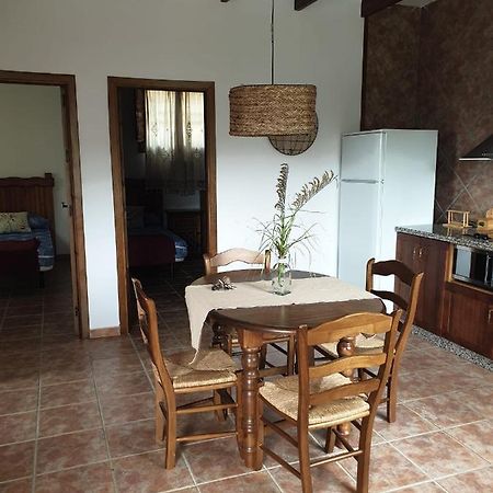 Apartamentos Vilo, Axarquia Rural Los Baños de Vilo Екстериор снимка